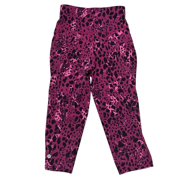 lululemon athletica Pants - Lululemon Cheetah Camo Women's High Rise Crop Leggings Magenta Purple/Pink Size6